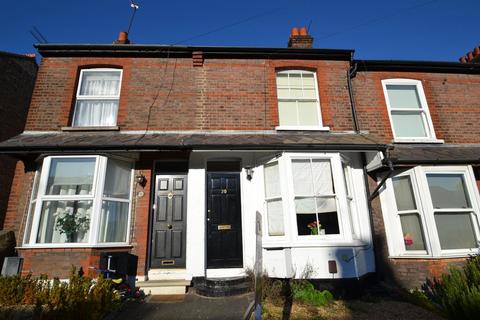 2 bedroom terraced house to rent, Station Road, Radlett