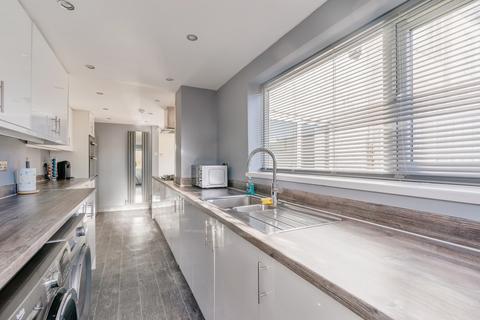 811 Briercliffe Road, Burnley, BB10 2EZ