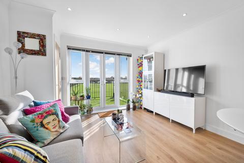 1 bedroom apartment for sale, St. Catherines Close, Raynes Park SW20