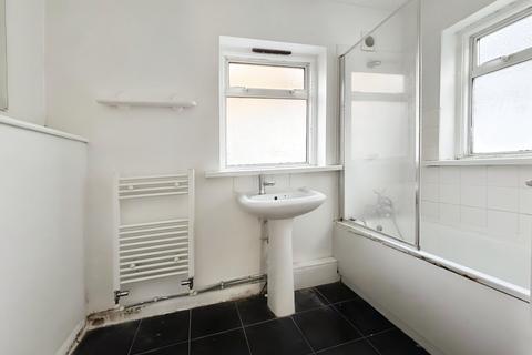 2 bedroom end of terrace house for sale, Esk Road, London E13