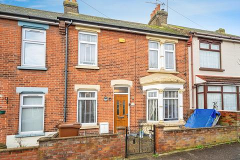 3 bedroom terraced house for sale, Oak Avenue, Kent ME7