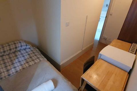 Flat share to rent, Cranhurst Road