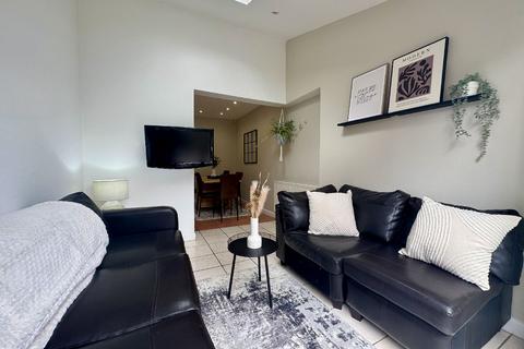 5 bedroom house share to rent, Birmingham B17
