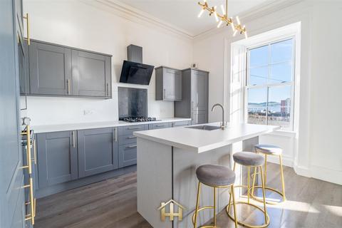 40c, Bridgeview Apartments Roseangle, Dundee, DD1 4LY