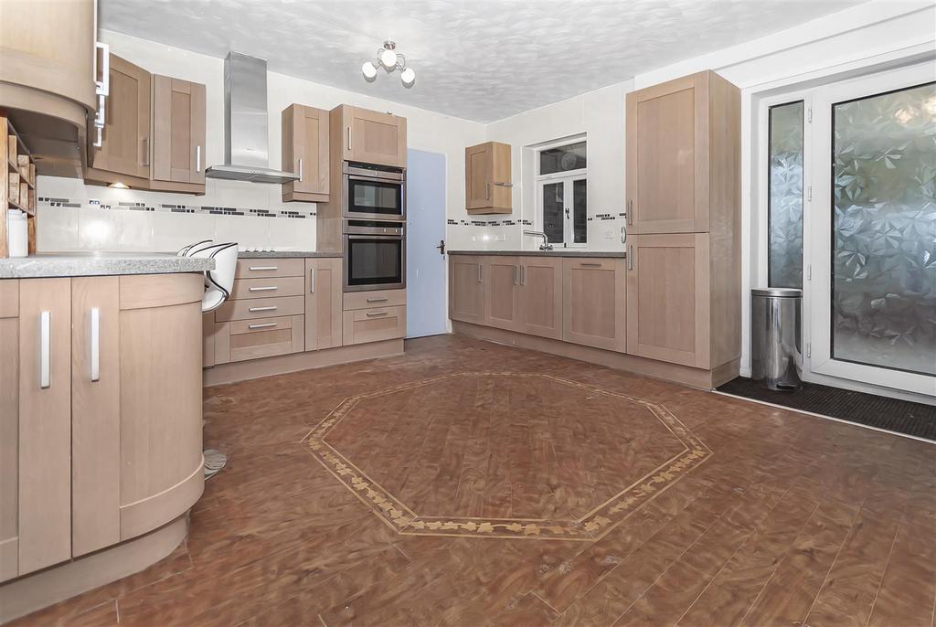 Open Plan Kitchen Diner