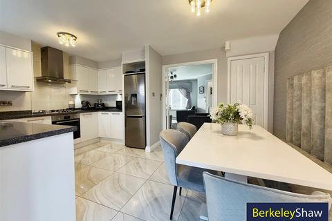 6 Charlock Close, Bootle, L30 7RX