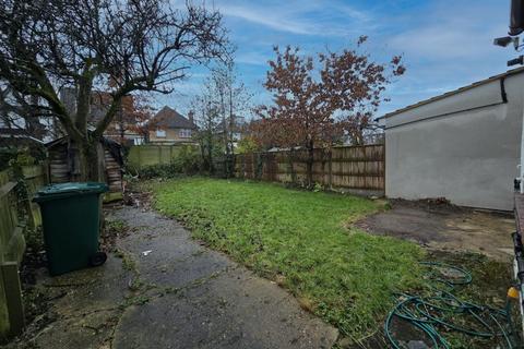 6 Elm Close, London, NW4 2PH