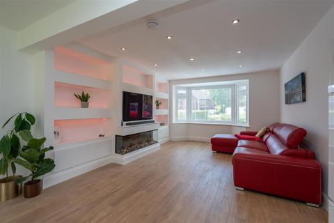 3 Cangels Close, Hemel Hempstead, HP1 1NJ