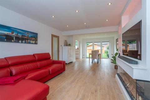 3 Cangels Close, Hemel Hempstead, HP1 1NJ