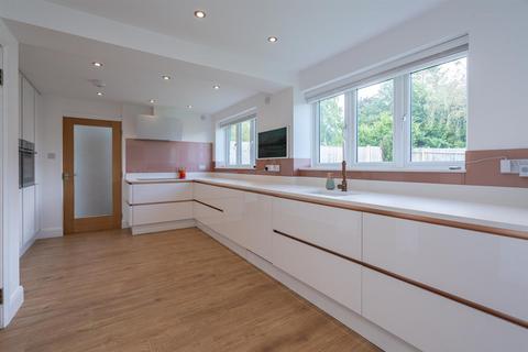 3 Cangels Close, Hemel Hempstead, HP1 1NJ