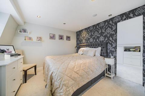 158 Kings Road, Kingston Upon Thames, KT2 5HU