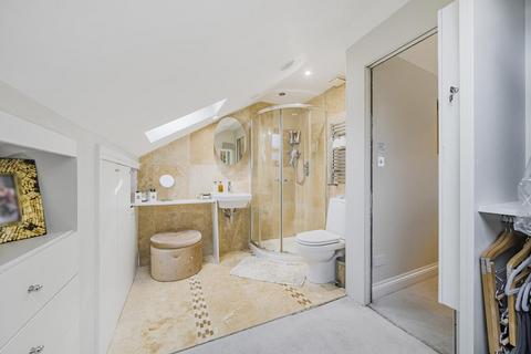 158 Kings Road, Kingston Upon Thames, KT2 5HU