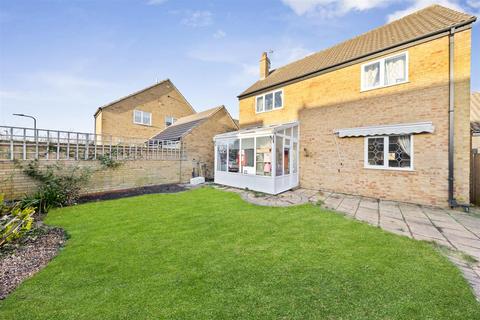 4 bedroom detached house for sale, Brittons Close, Bedford MK44