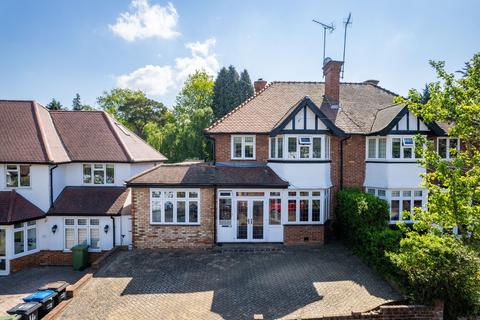 Crest Road, South Croydon, CR2