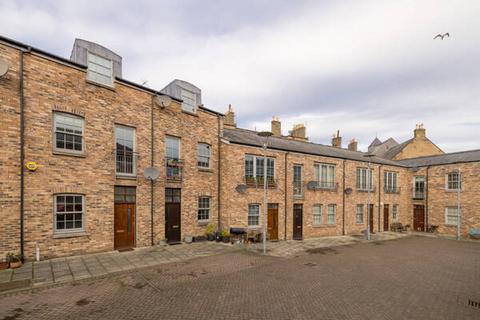 3 bedroom townhouse for sale, Iona Street Lane, Edinburgh, EH6