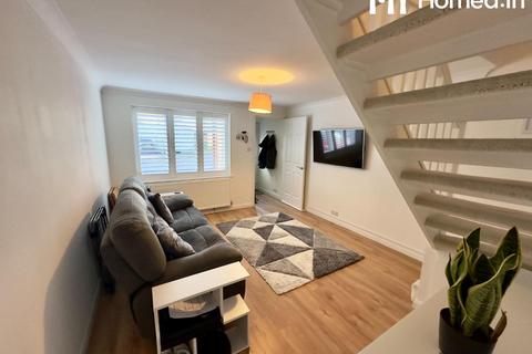 2 bedroom end of terrace house for sale, Crockhurst, Southwater, Horsham