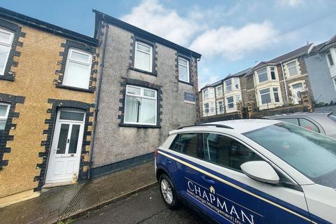 3 bedroom end of terrace house to rent, Edwards Street, Tonypandy, CF40