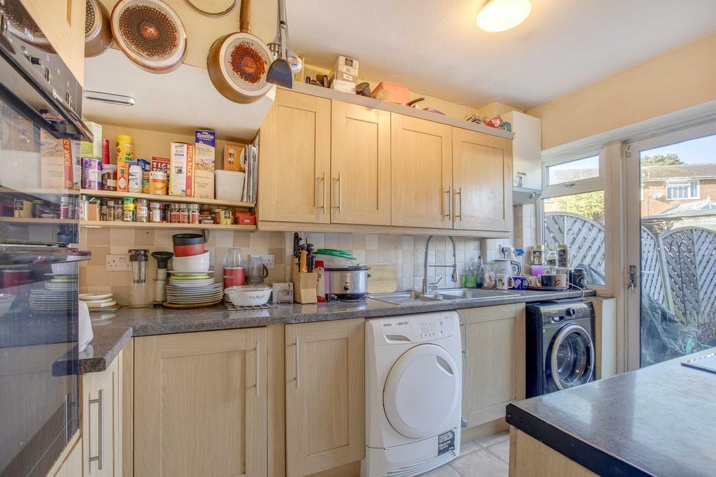 39 Lexington Ave, Maidenhead, SL6 4 HL (LOW RES)-5