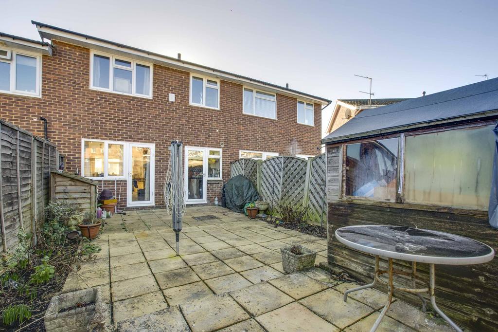 39 Lexington Ave, Maidenhead, SL6 4 HL (LOW RES)-10