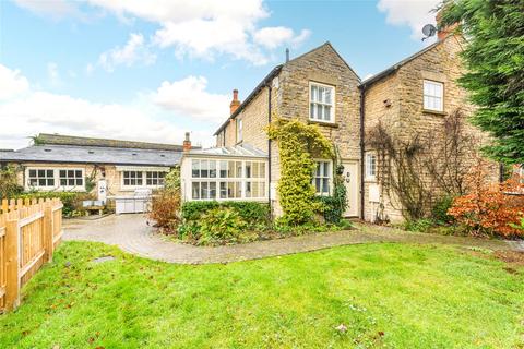 4 bedroom detached house for sale, High Street, Yardley Gobion, Towcester, Northamptonshire, NN12