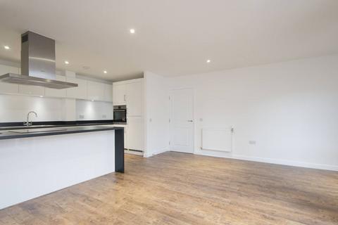 2 bedroom flat to rent, Lucienne Court, Poplar, London, E14