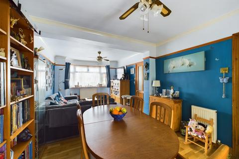 43 Burnham Crescent, Dartford, DA1 5BA