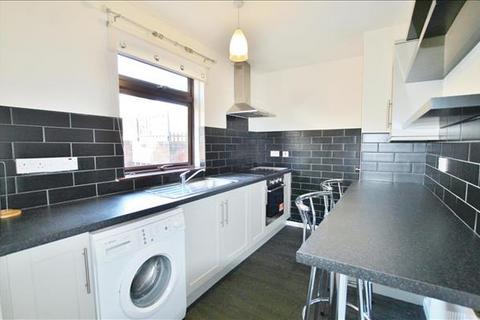 2 bedroom semi-detached house to rent, Bonnybridge Road, Bonnybridge, FK4