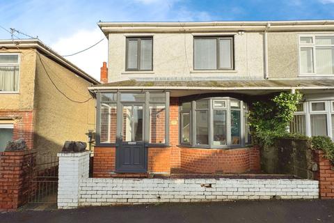 22 The Crescent, Crynant, Neath, SA10 8RT