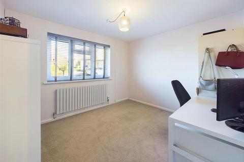 49 Drivemoor, Abbeydale, Gloucester, GL4 5XP