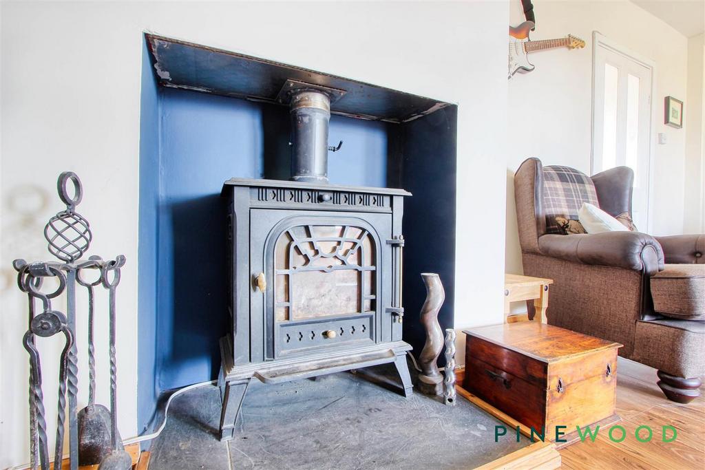 Lounge   fireplace (house)