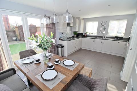 4 bedroom detached house for sale, Pankhurst Row, Flitwick