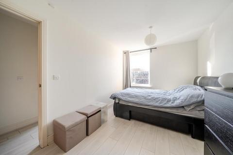 2 bedroom flat for sale, Egham,  Surrey,  TW20