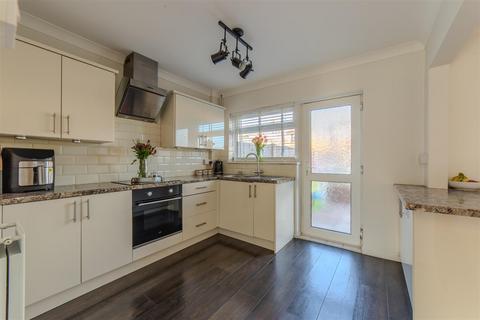 17 Broad View, Pontnewydd, Cwmbran, NP44 5JA