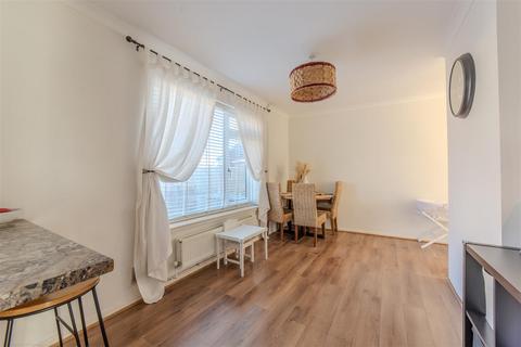 17 Broad View, Pontnewydd, Cwmbran, NP44 5JA