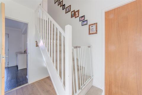 17 Broad View, Pontnewydd, Cwmbran, NP44 5JA