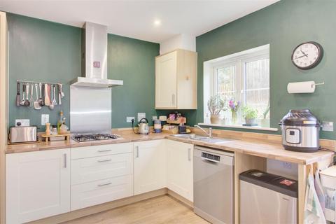 5 Brooke Close, Malmesbury, SN16 9FJ