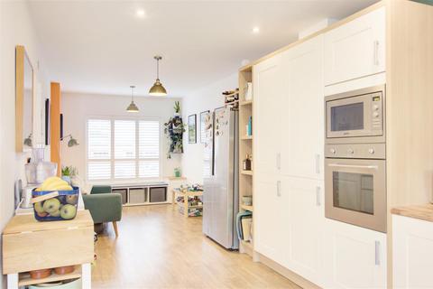5 Brooke Close, Malmesbury, SN16 9FJ