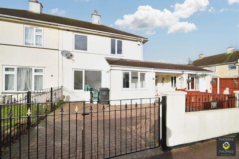 3 bedroom semi-detached house to rent, Oakleaze, Longlevens