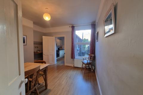 20 Central Road, Cromer, NR27 9BW