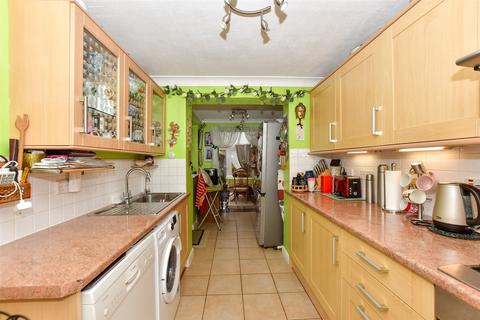 3 bedroom semi-detached house for sale, Weavers Way, Ashford, Kent