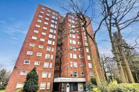 2 bedroom flat for sale, Wake Green Park, Birmingham B13