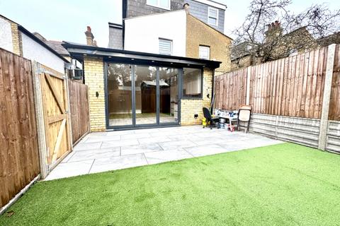 undefined, Totteridge Lane, London  N20