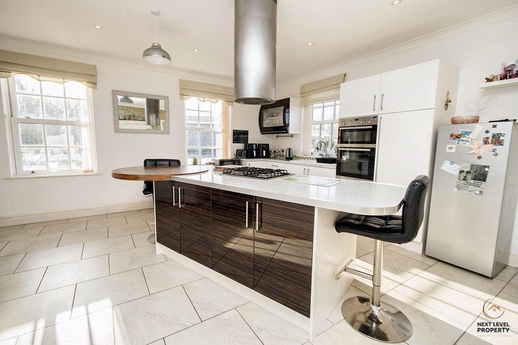 Kitchen 1