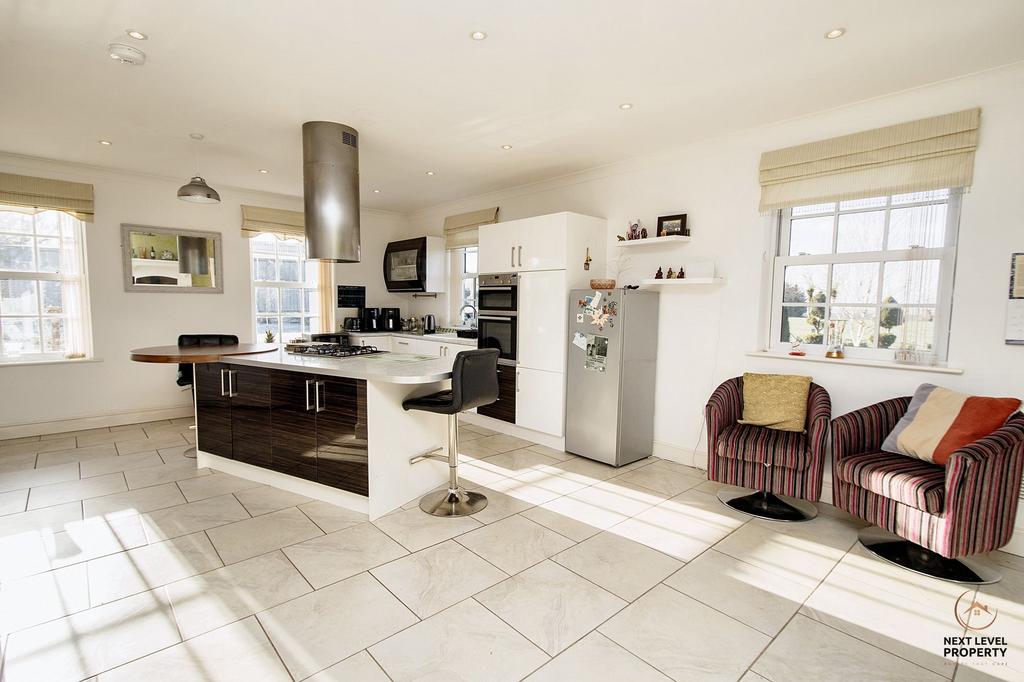 Kitchen 5