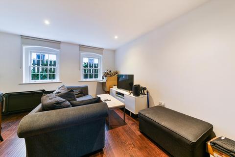 1 bedroom flat to rent, King Charles Terrace, Sovereign Court, Wapping, London, E1W.