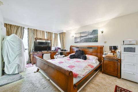 3 bedroom flat for sale, The Quadrangle, W2, Hyde Park Estate, London, W2