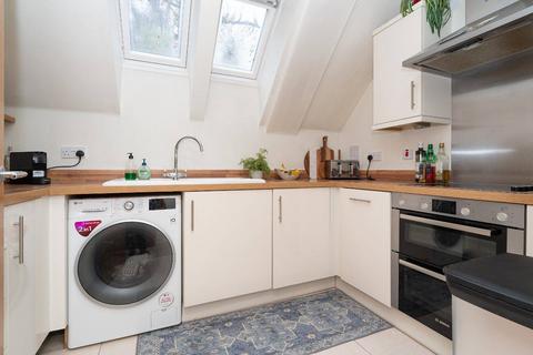 10 Burrow Close, Watford, WD17 4DS