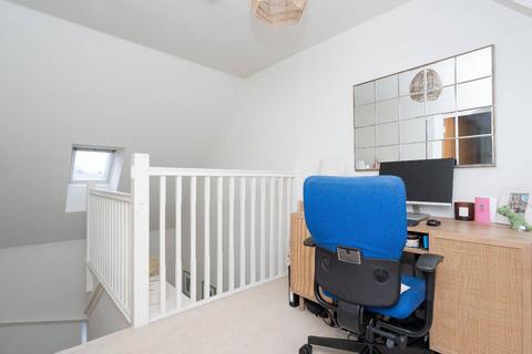 10 Burrow Close, Watford, WD17 4DS