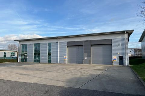 Warehouse to rent, Unit 9 Easter Park, Axial Way, Colchester, Essex, CO4