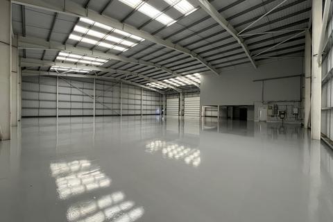 Warehouse to rent, Unit 9 Easter Park, Axial Way, Colchester, Essex, CO4